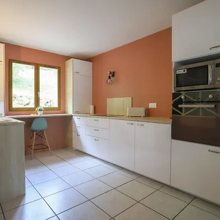 Les Eaux Vives Villa *